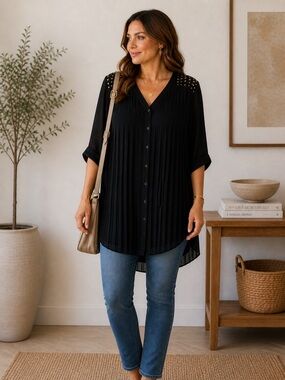 NWT Volcom Stone Row‎ Black Pleated Gold Sequence Tunic Blouse